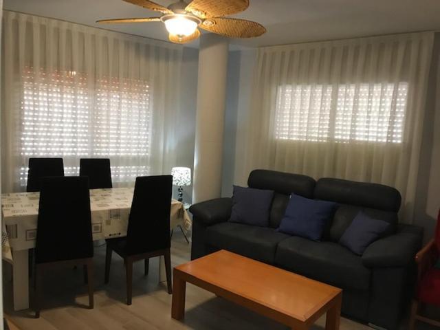 Apartamentos La Encarnacion I 로스알카자레스 외부 사진