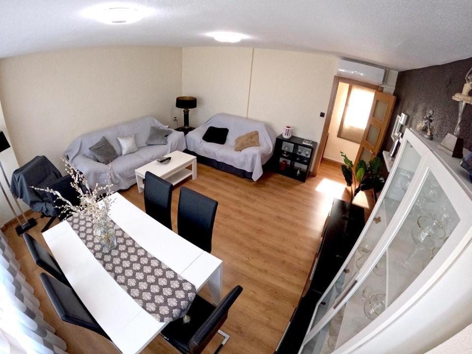 Apartamentos La Encarnacion I 로스알카자레스 외부 사진