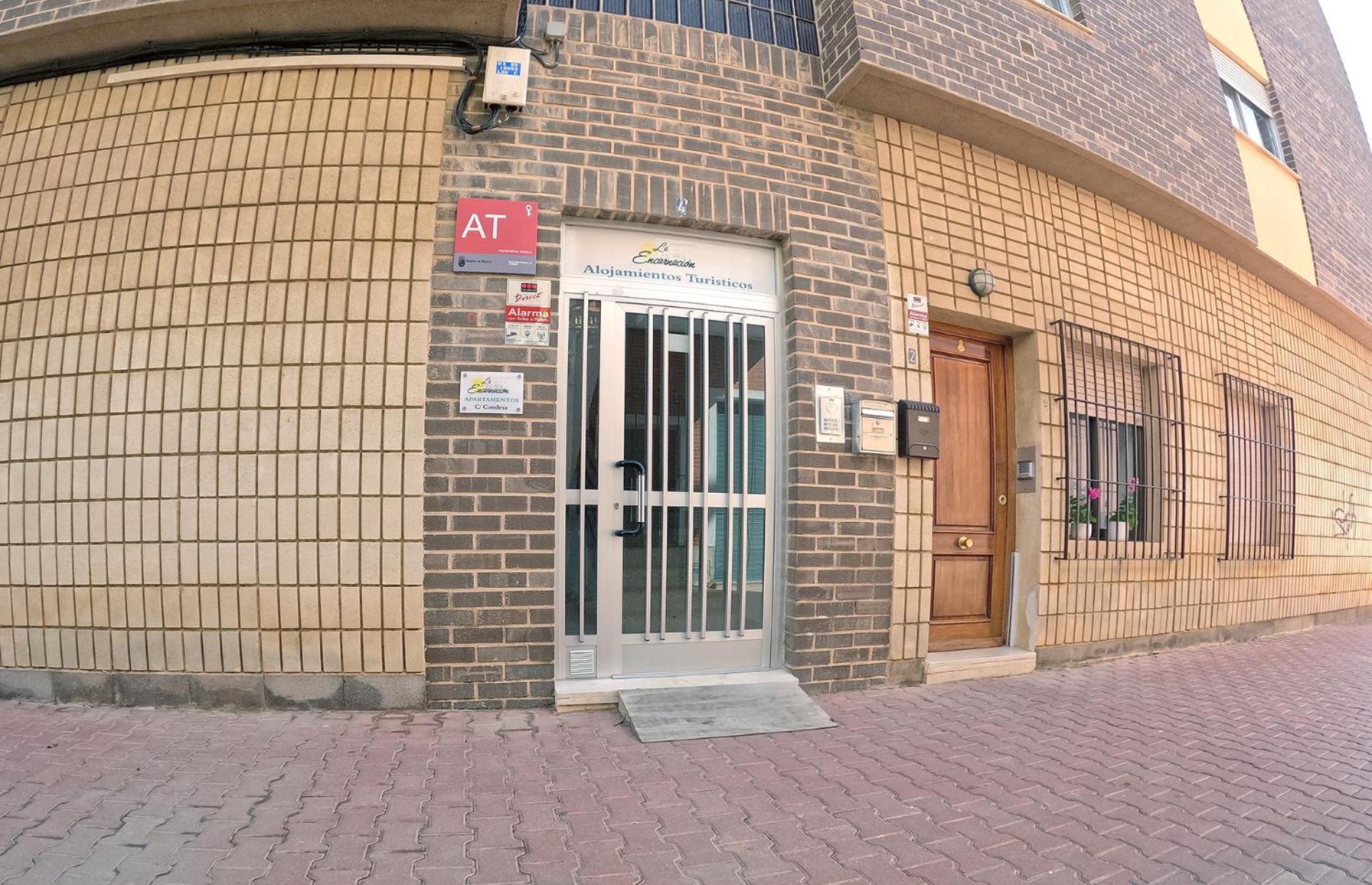 Apartamentos La Encarnacion I 로스알카자레스 외부 사진
