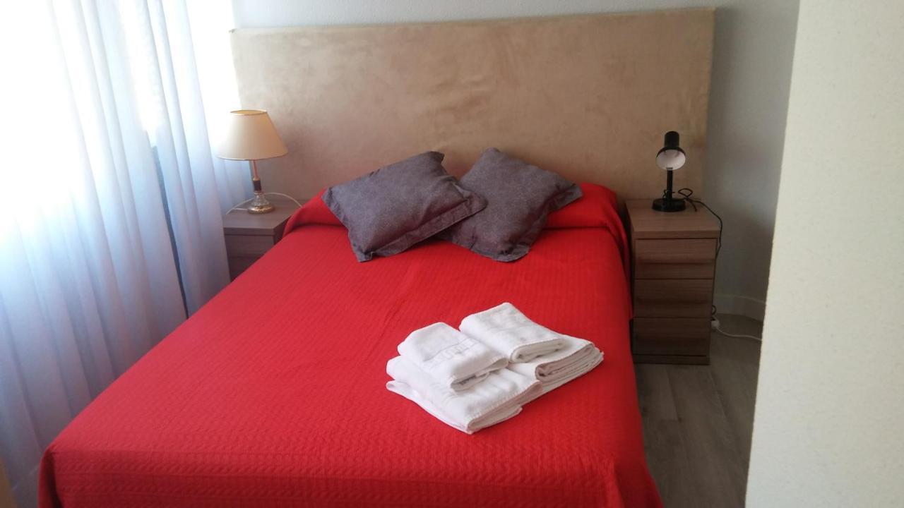 Apartamentos La Encarnacion I 로스알카자레스 외부 사진